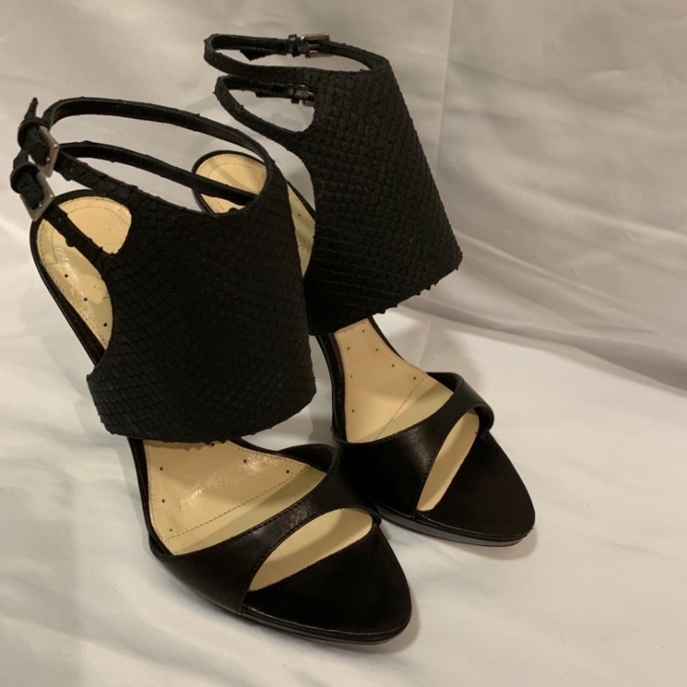 BCBG Max Azria Womens Ankle Strap Black Leather Stiletto High Heels 38 Eu 8 M US